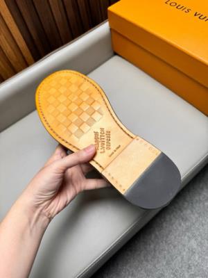 wholesale quality louis vuitton men shoes model no. 876